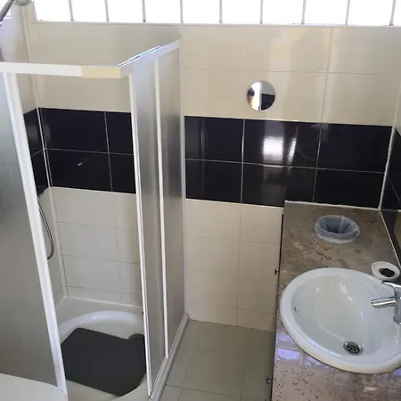 ゲストハウス L'escale Au Portugal Villa-b&b-spa *